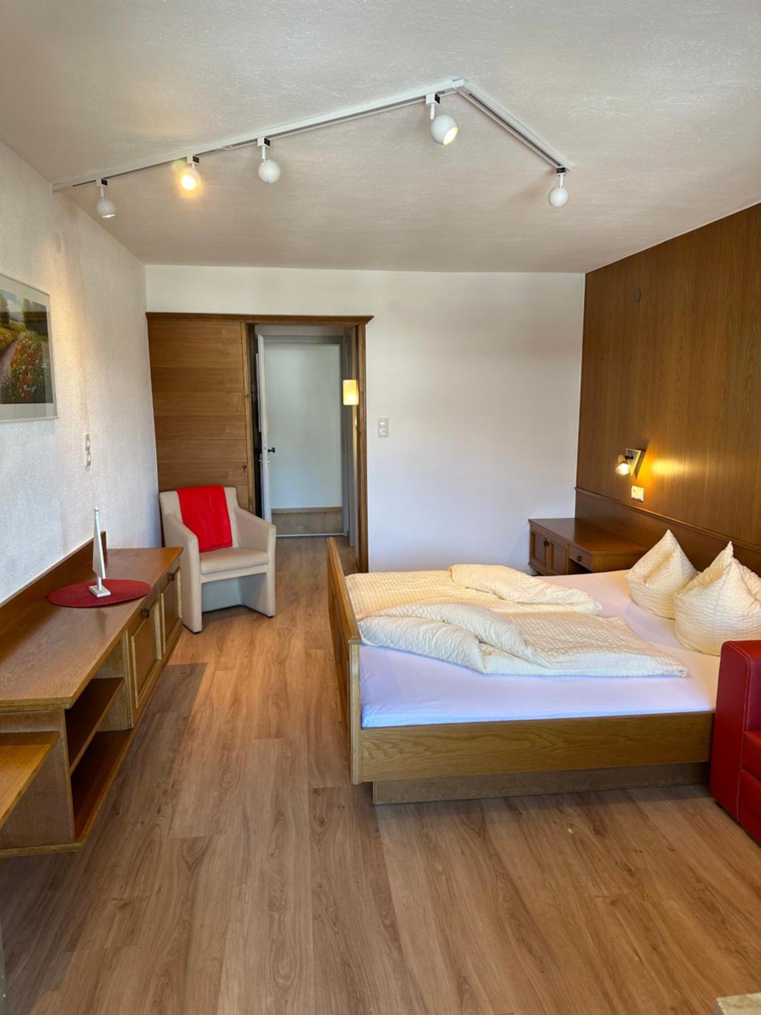 Appartements Dobler - S'Zischgn Arzl im Pitztal Exteriör bild
